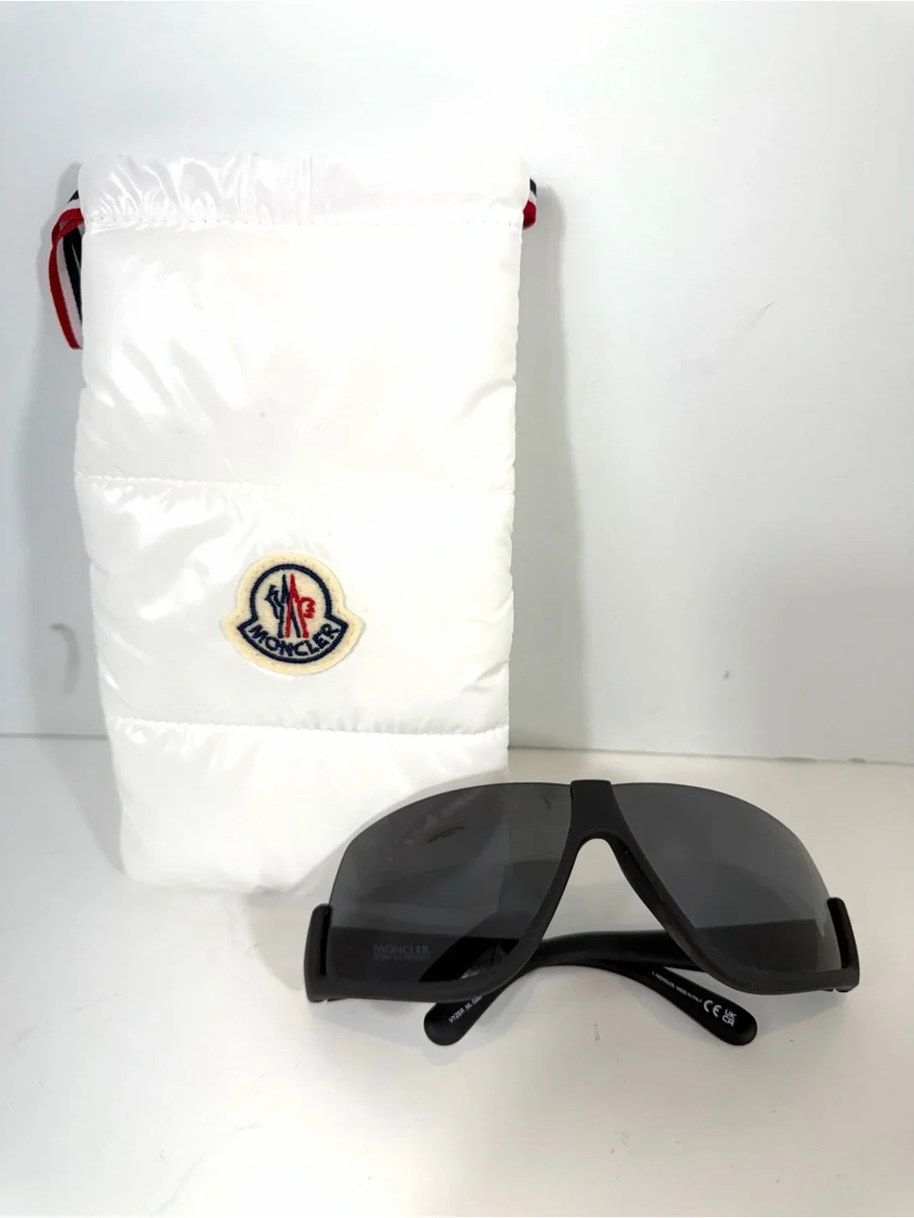 Moncler Vyzer ML0269 Shield Sunglasses Black Wrap Around w/ Puffer Case